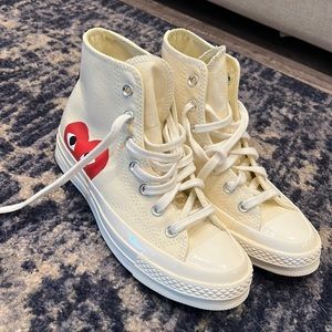 Perfect condition worn once but they are too small!